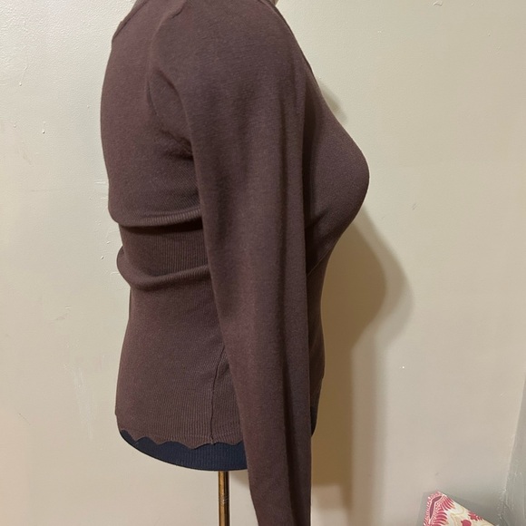 The Workshop, Large Chocolate Brown Scalloped Long Sleeved Knit (Runs Small) - Picture 3 of 11
